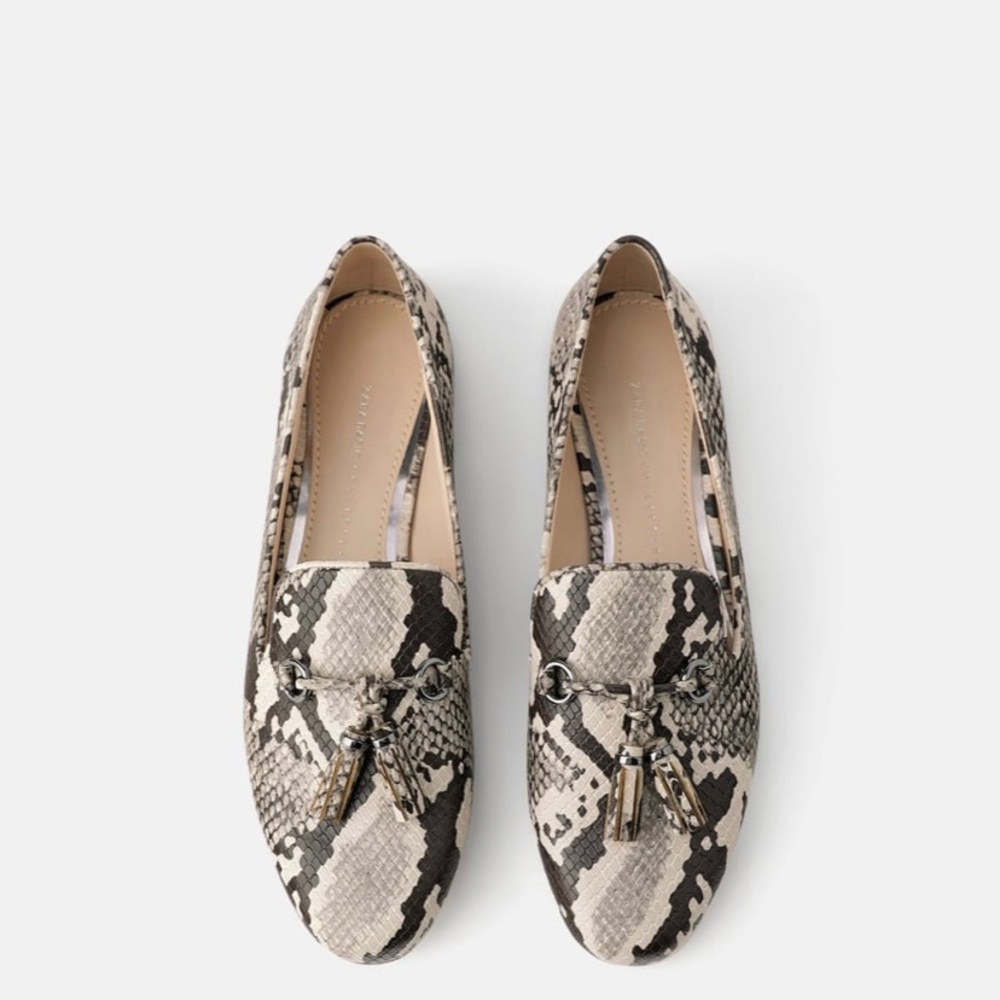 Zara Snakeskin Tasseled Loafers